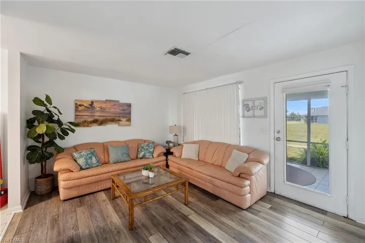 4616 Se 5th Ave # 1, Cape Coral, Florida 33904