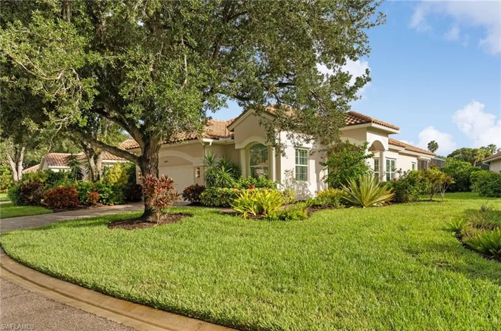 24717 Hollybrier Ln, Bonita Springs, Florida 34134