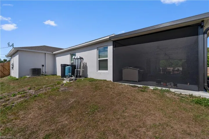 2706 9th St Sw, Lehigh Acres, Florida 33976