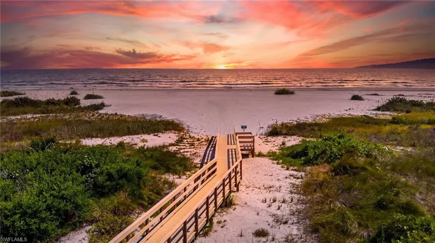 1919 Olde Middle Gulf Dr 102, Sanibel, Florida 33957