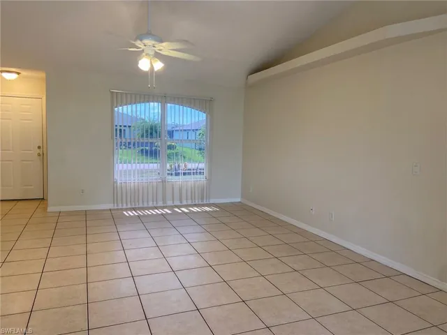 2231 Sw 12th Ave, Cape Coral, Florida 33991