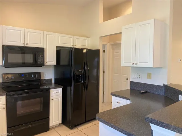 2231 Sw 12th Ave, Cape Coral, Florida 33991
