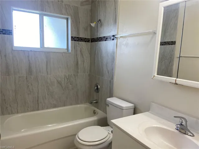 2231 Sw 12th Ave, Cape Coral, Florida 33991