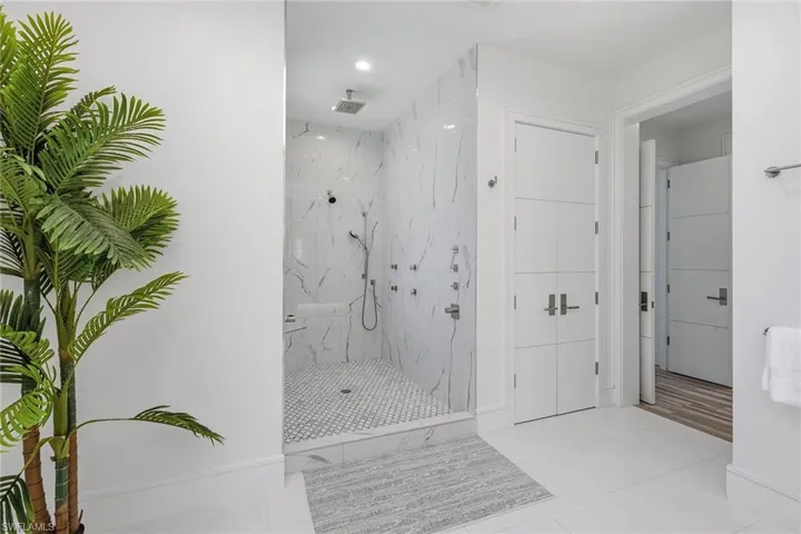158 S Beach  DR, Marco Island, FL 34145