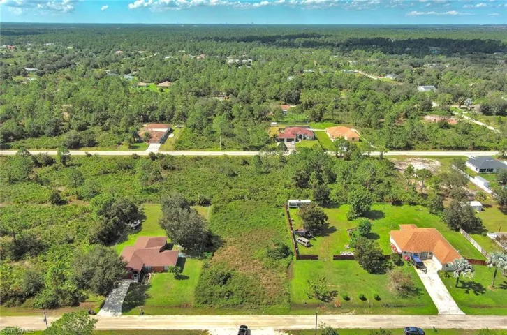 Bird's eye view of a heavily wooded area