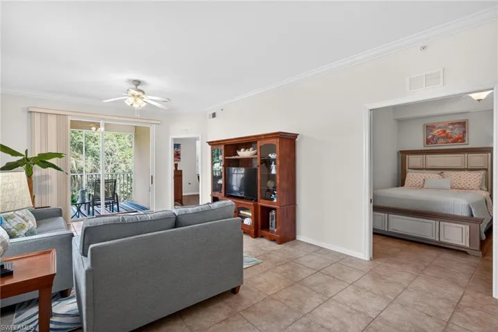8251 Pathfinder Loop 621, Fort Myers, Florida 33919