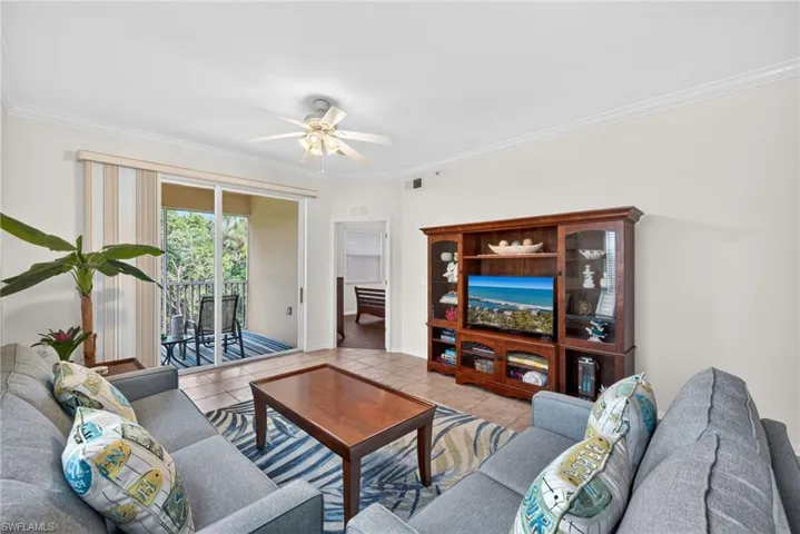 8251 Pathfinder Loop 621, Fort Myers, Florida 33919