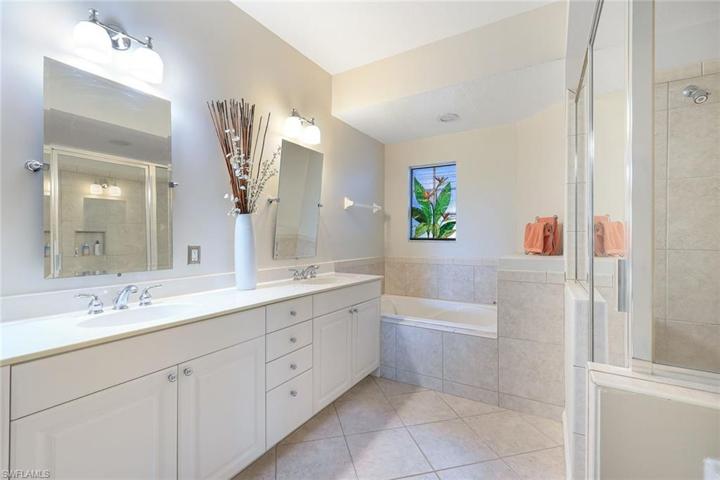 9211  Palmetto Ridge  DR, Estero, FL 34135