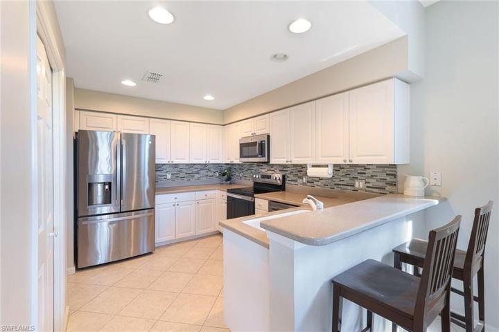 9211  Palmetto Ridge  DR, Estero, FL 34135