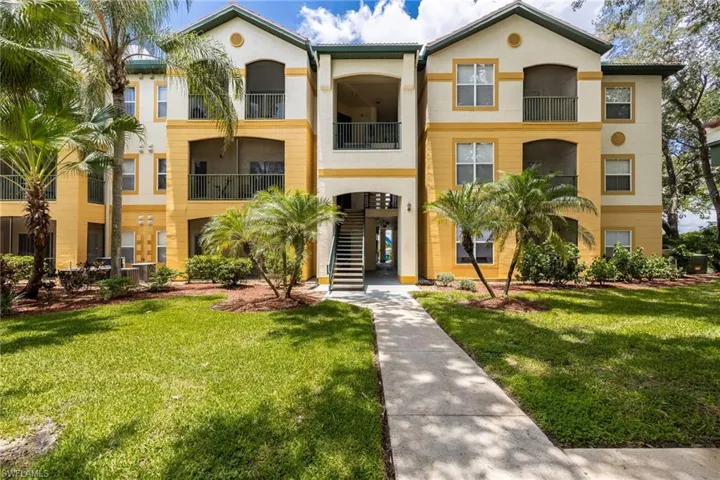 11480 Villa Grand 116, Fort Myers, Florida 33913