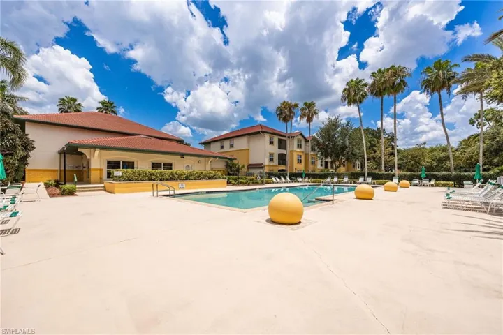 11480 Villa Grand 116, Fort Myers, Florida 33913