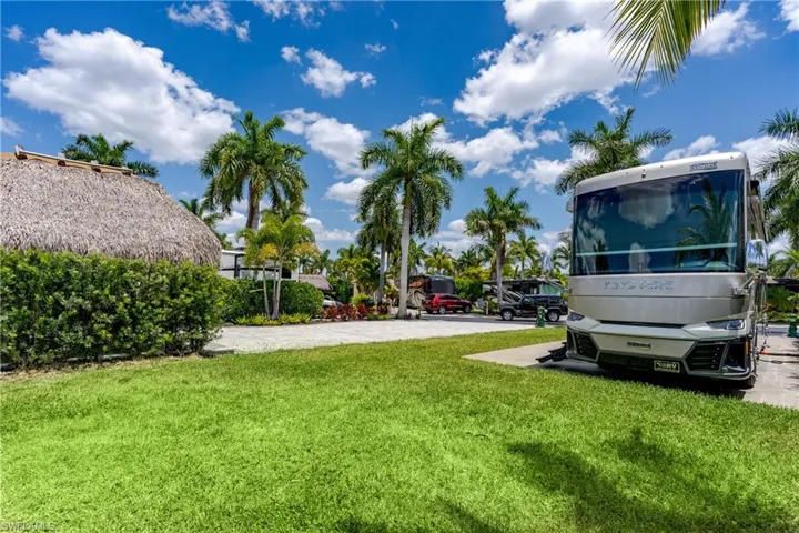 13457  Ladyfish  LN, Naples, FL 34114