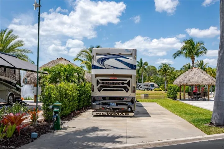 13457  Ladyfish  LN, Naples, FL 34114