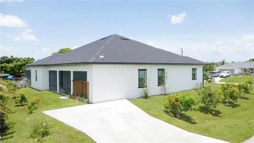 4301 10th St W, Lehigh Acres, Florida 33971