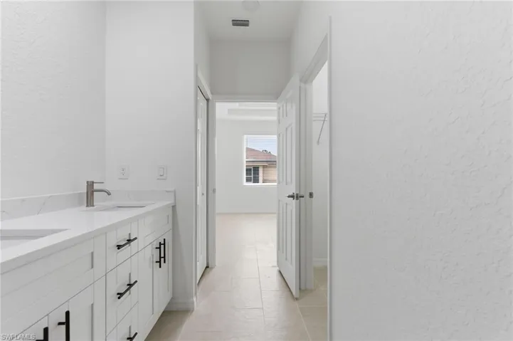 4452-4454 25th St Sw, Lehigh Acres, Florida 33973