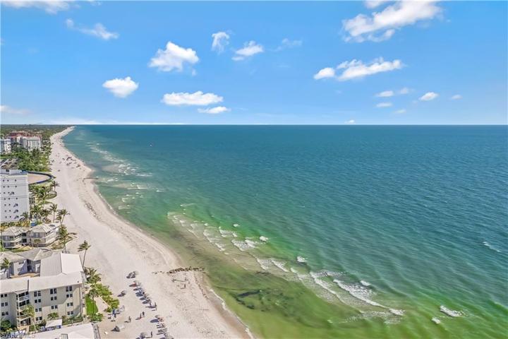 Walking Distance to Moorings Private Beach Park