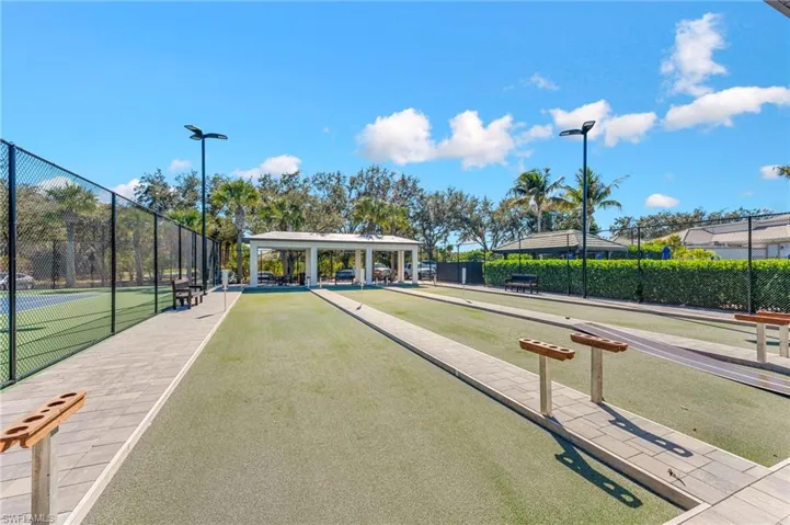 2710  Cypress Trace  CIR, Naples, FL 34119