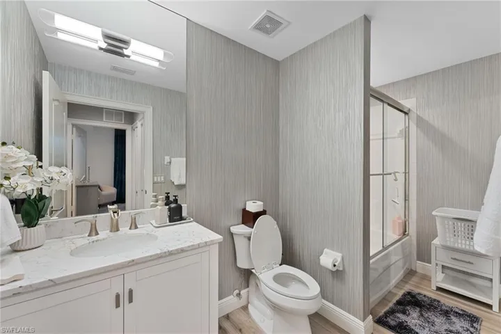 2710  Cypress Trace  CIR, Naples, FL 34119