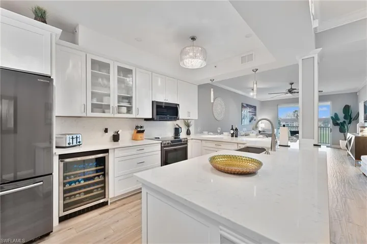 2710  Cypress Trace  CIR, Naples, FL 34119