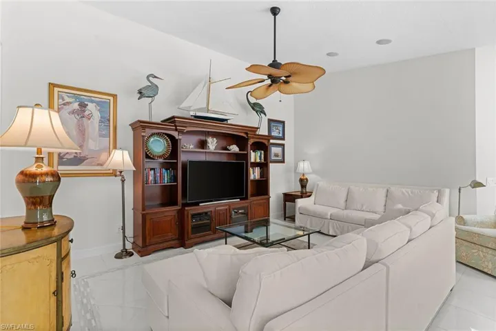 3210 Barbados Ln, Naples, Florida 34119