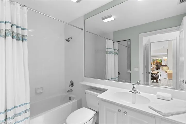 3210 Barbados Ln, Naples, Florida 34119