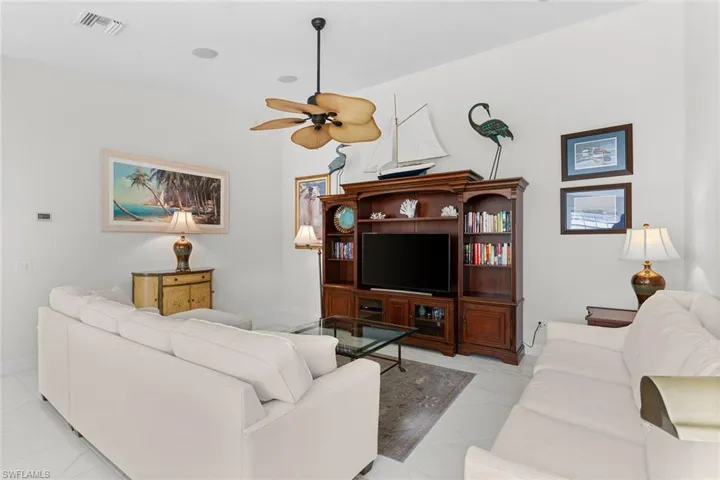 3210 Barbados Ln, Naples, Florida 34119