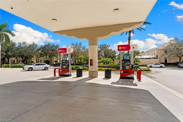 3210 Barbados Ln, Naples, Florida 34119