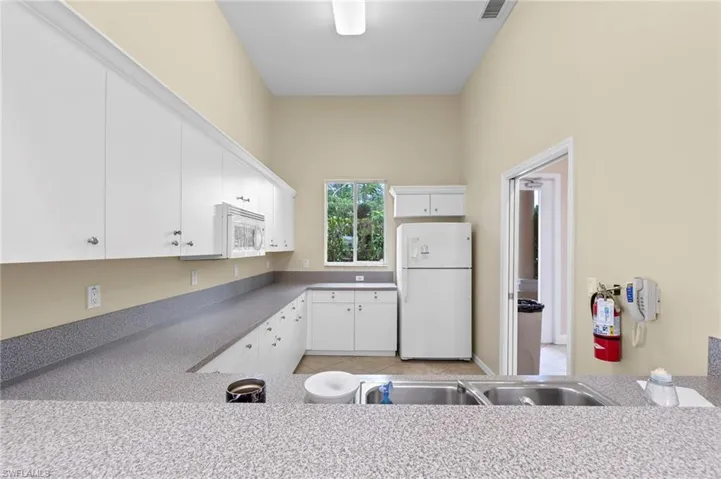 3259 Potomac Ct, Naples, Florida 34120