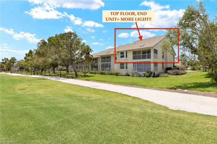 View of front of property featuring a front lawn