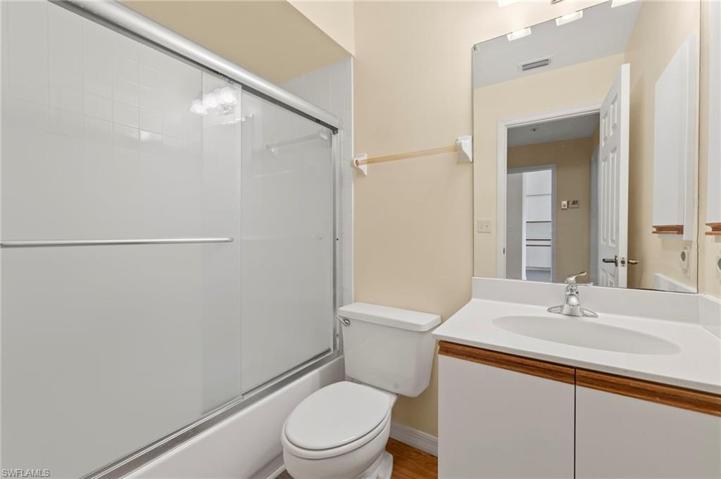Glass door, tub & shower for full bath.