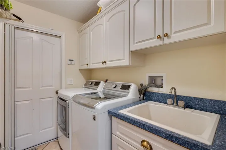 7903 Eagles Flight Ln, Fort Myers, Florida 33912