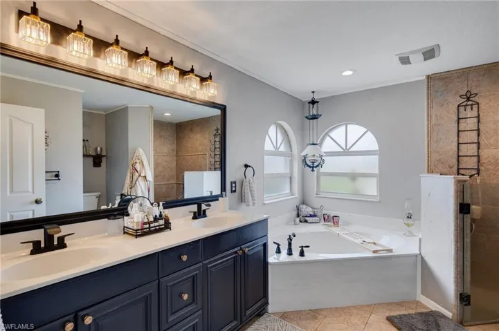 7903 Eagles Flight Ln, Fort Myers, Florida 33912