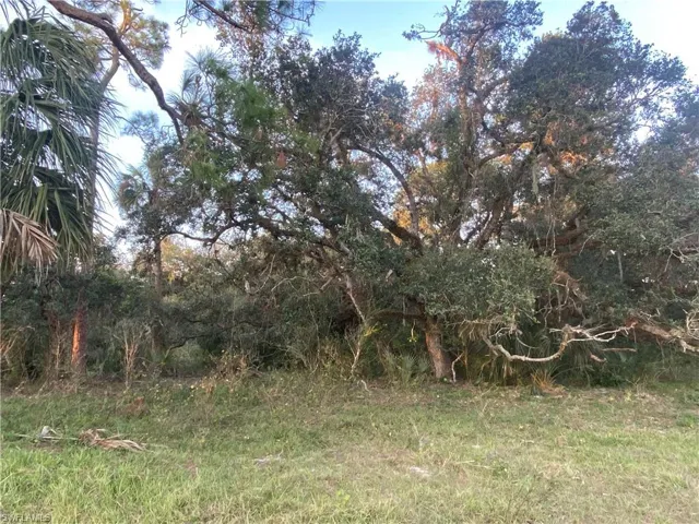 W State Rd 80  , Labelle, FL 33935