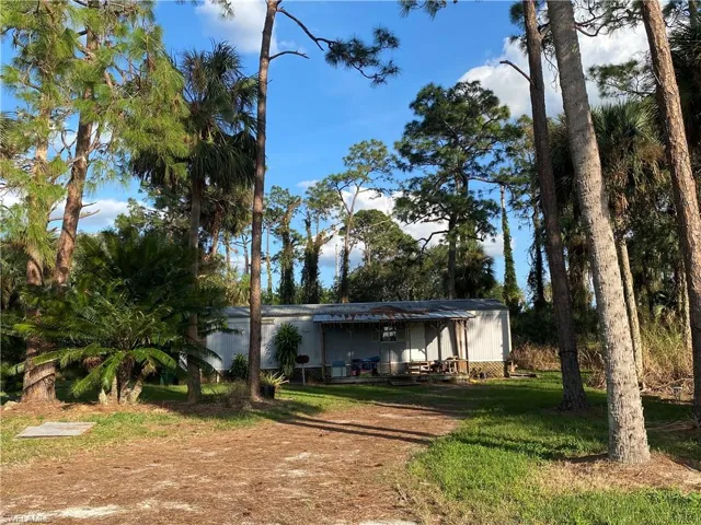 W State Rd 80  , Labelle, FL 33935