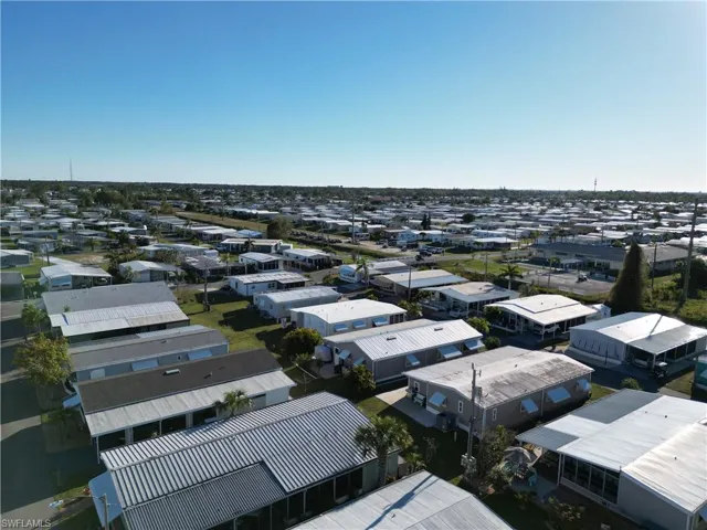 Bird's eye view with a residential view