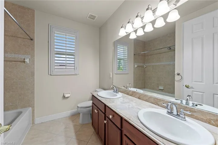 19772  Maddelena  CIR, Estero, FL 33967