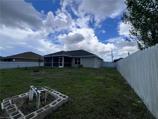 1949 Veronica Ave, Lehigh Acres, Florida 33972