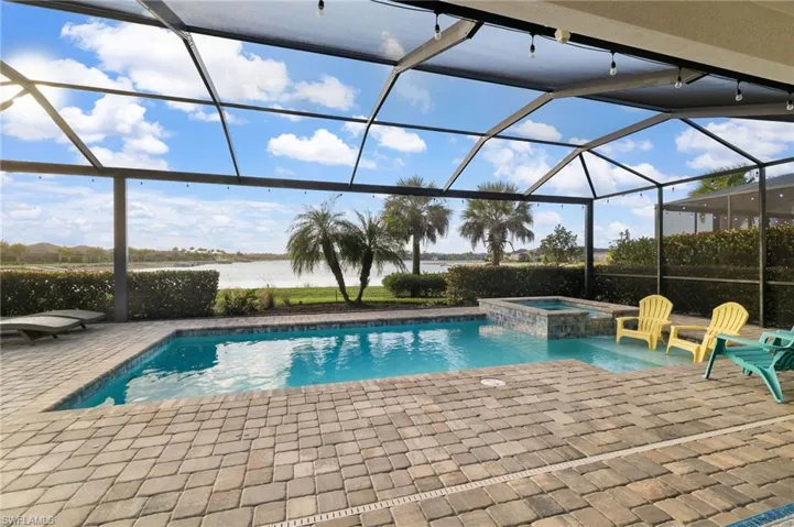 13504 Blue Bay Cir, Fort Myers, Florida 33913