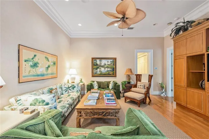 364  Cromwell  CT, Naples, FL 34108