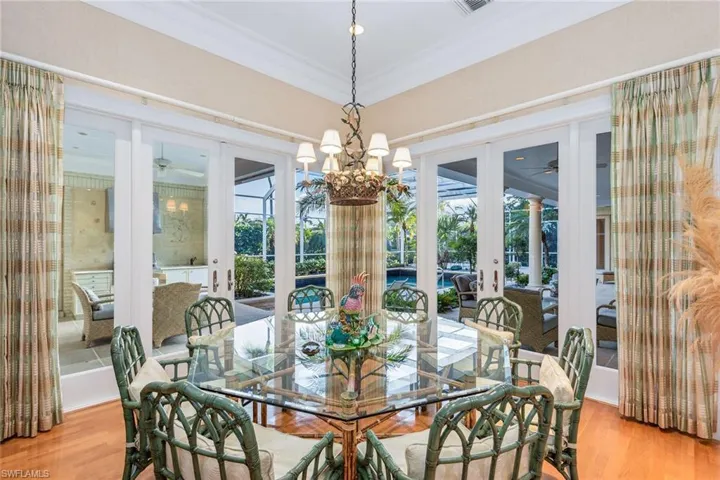 364  Cromwell  CT, Naples, FL 34108