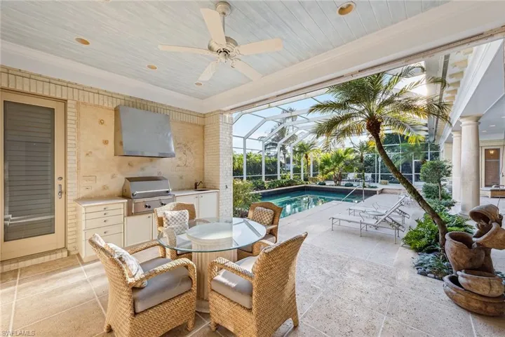 364  Cromwell  CT, Naples, FL 34108