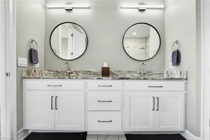 355 Spring Hill Lake Loop, Cape Coral, Florida 33993