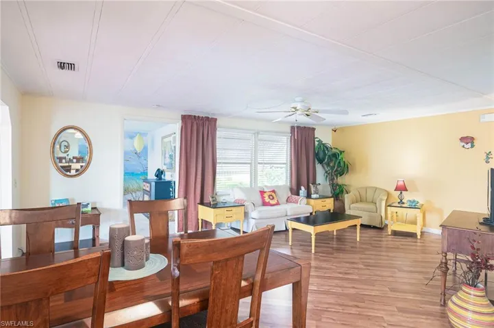 879  Cape Haze  LN, Naples, FL 34104