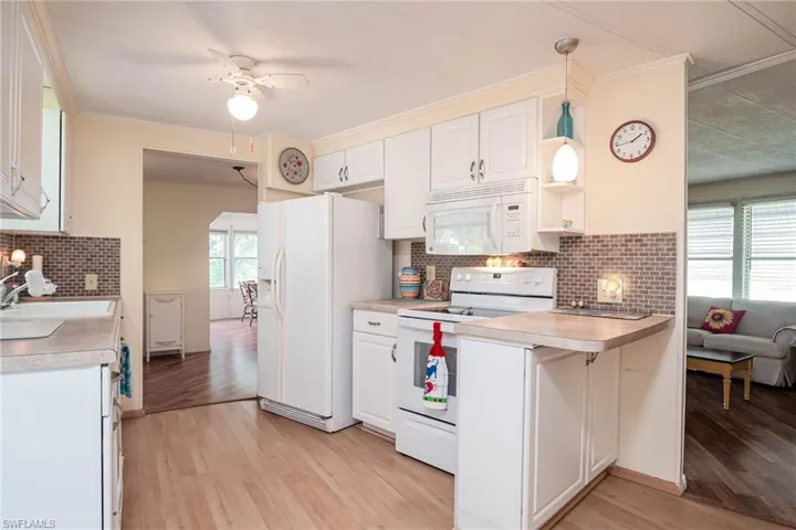 879  Cape Haze  LN, Naples, FL 34104