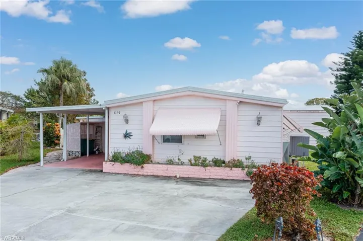 879  Cape Haze  LN, Naples, FL 34104