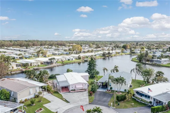 879  Cape Haze  LN, Naples, FL 34104