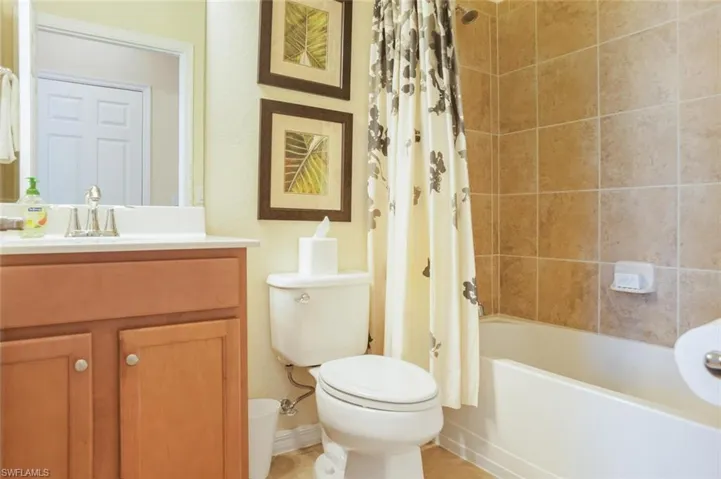9731  Acqua  CT, Naples, FL 34113