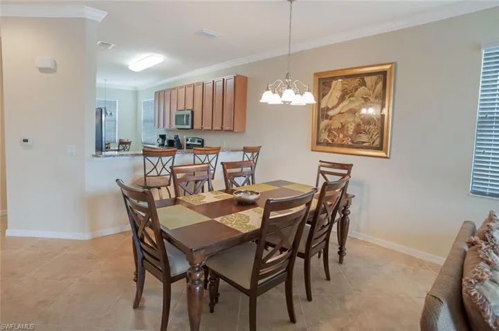 9731  Acqua  CT, Naples, FL 34113