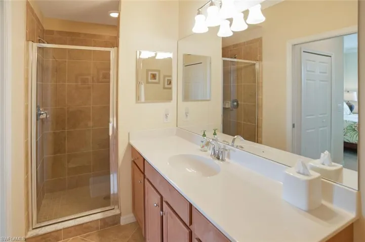 9731  Acqua  CT, Naples, FL 34113