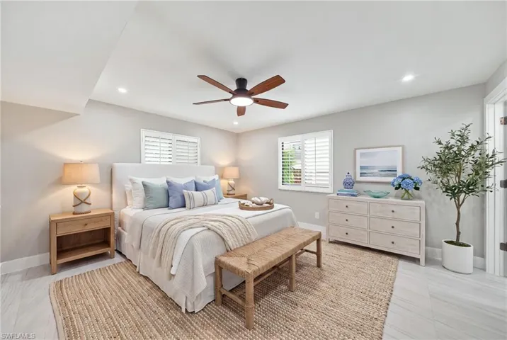 990 8th St S 1c, Naples, Florida 34102